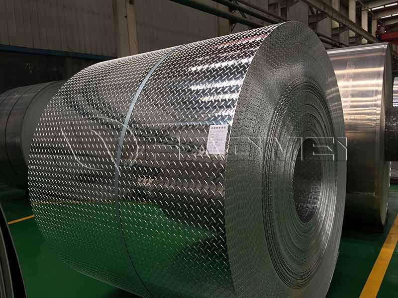 Bobina de aluminio con relieve de diamante versus bobina de aluminio con relieve de estuco: &iquest;cu&aacute;l es la diferencia?